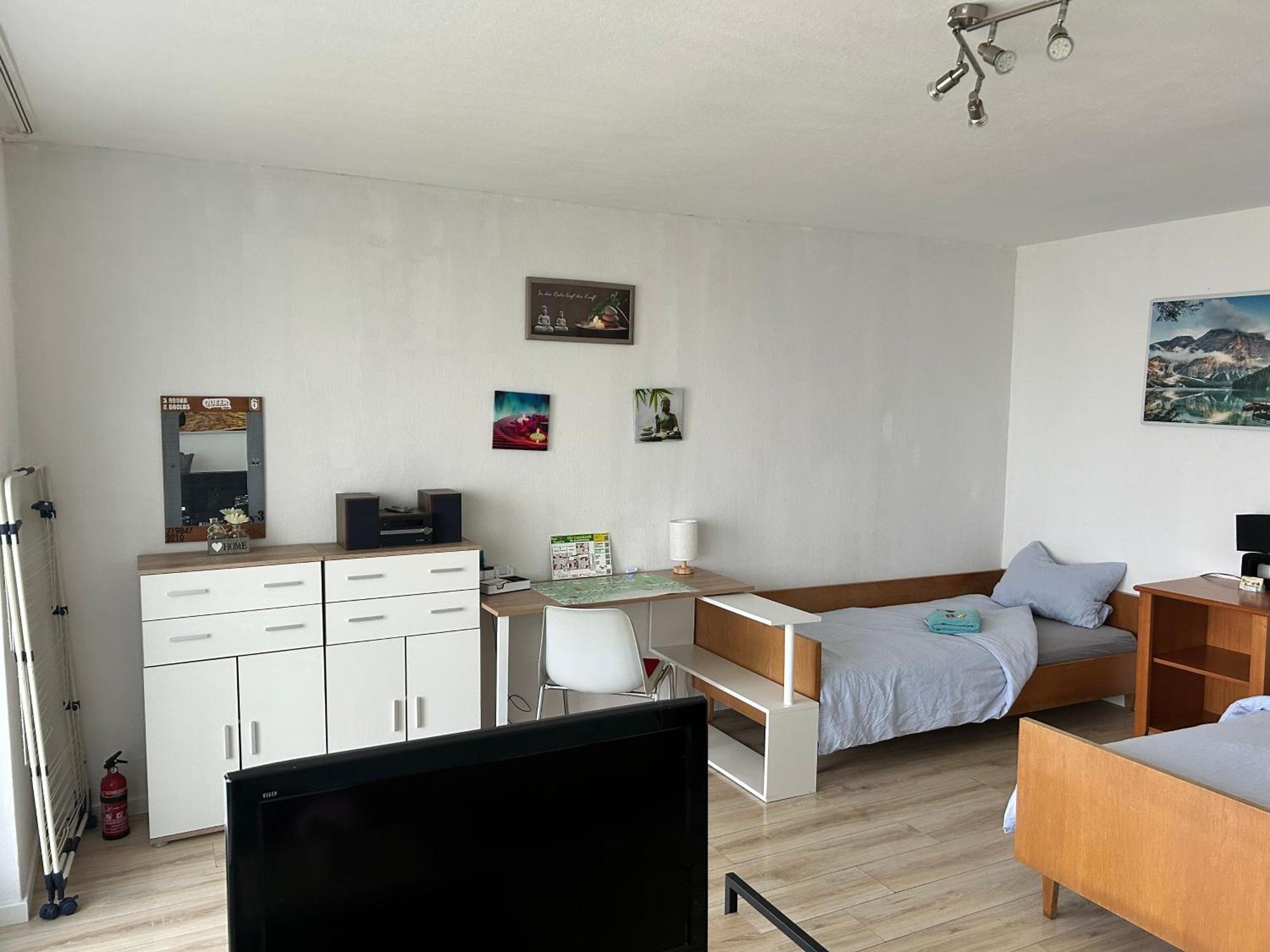 2-5 Bettzimmer Creglingen Buitenkant foto