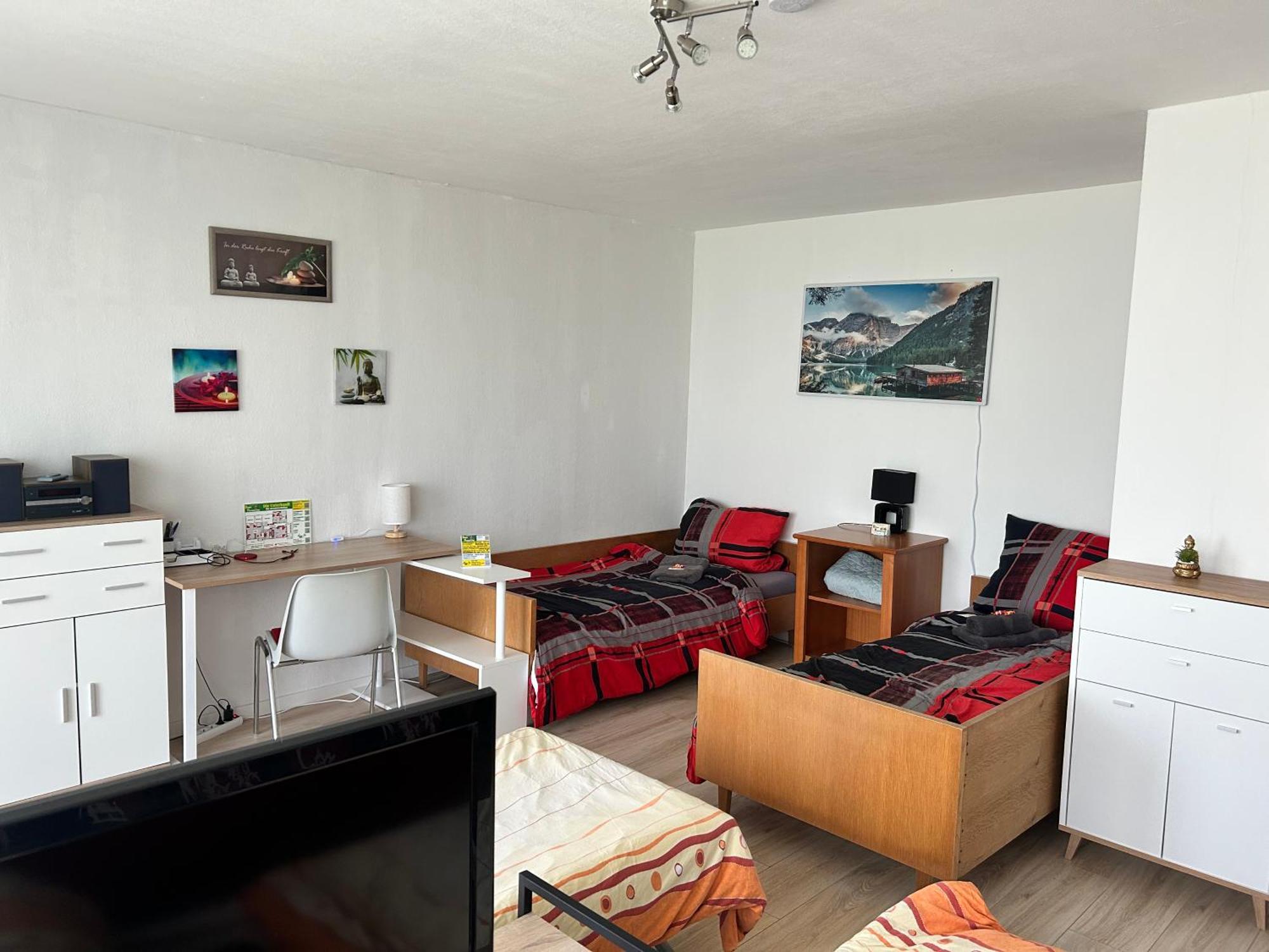 2-5 Bettzimmer Creglingen Buitenkant foto